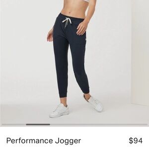 Vuori S dream knit joggers. Size Small